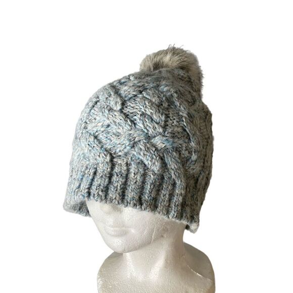 Banana Republic all over grey cable knit beanie Pom Pom - Picture 5 of 8